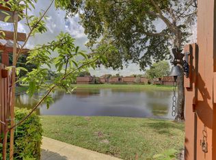 108 1st Ln UNIT 108, Lake Worth, FL 33463