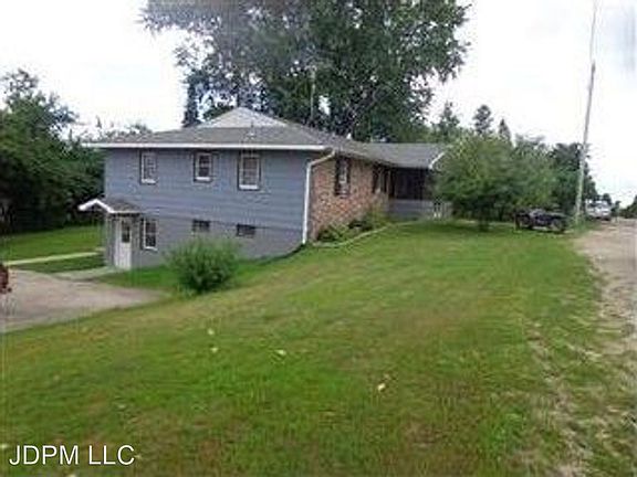 2nd image of 412 Church St #10999630