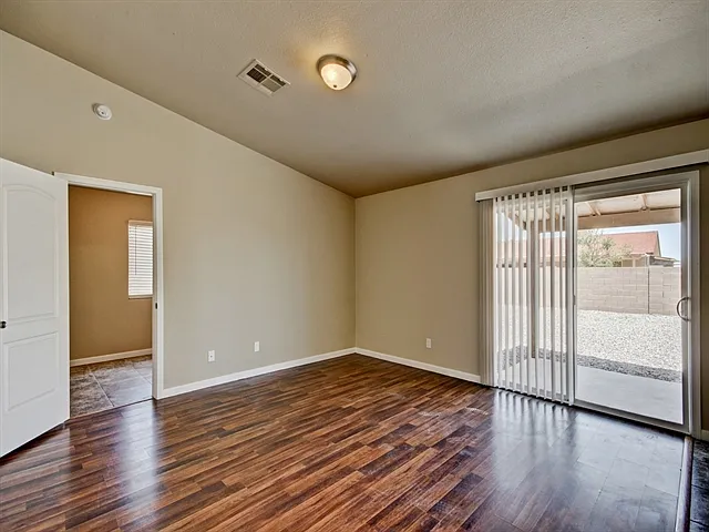 10930 W Montecito Ave — Photo 6