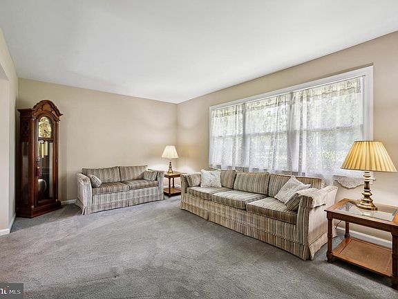 4th image of 605 Farview Ave