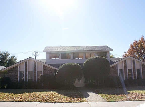 3rd image of 6628 Kingshollow Ct