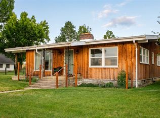 273 Diggles St, Etna, CA 96027