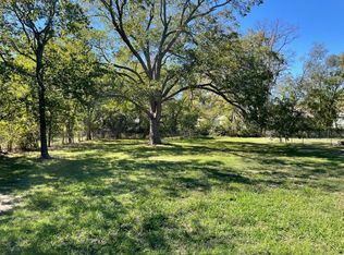 1815 Division St, Commerce, TX 75428