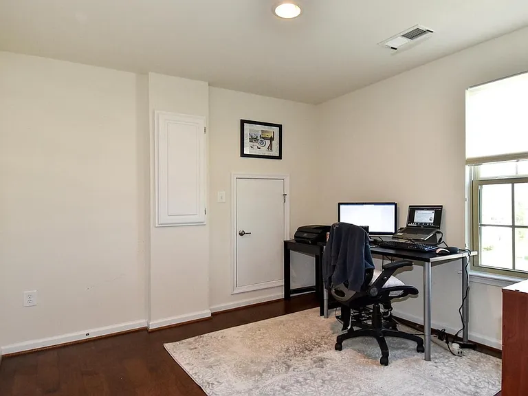 24855 Helms Ter — Photo 23