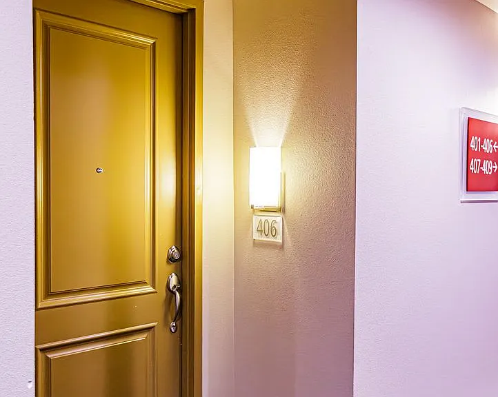 43 Agate Ave #406 — Photo 3