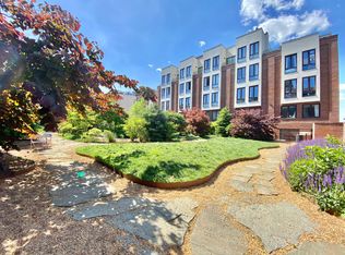 69 Ten Eyck St #3T, Brooklyn, NY 11206