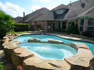 803 Doscher Ln, Sugar Land, TX 77479