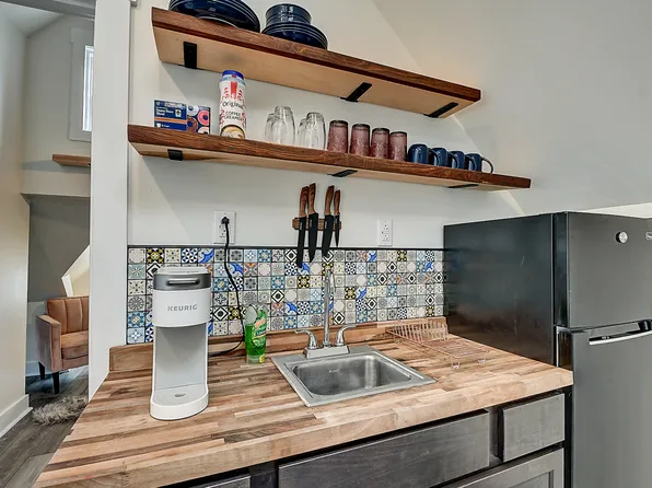 1625 W Vermont St #2, Indianapolis, IN 46222