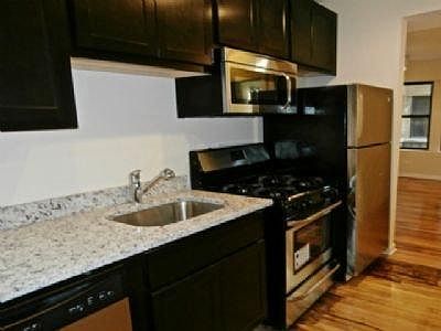 2nd image of 4750 N Sacramento Ave APT 1W