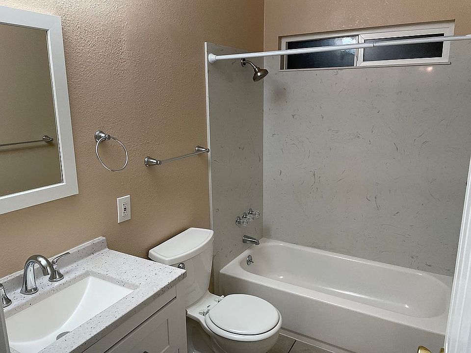 1st image of 622 Cypress Ave