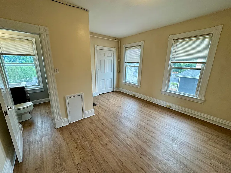 4451 Highridge Street — Photo 12