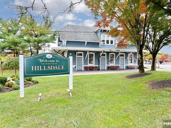24 Brookside Pl, Hillsdale, NJ 07642