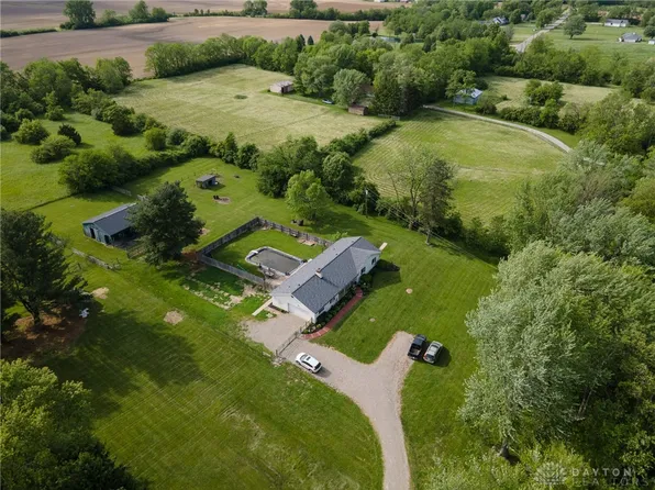 3753 Weisenberger Rd, Lebanon, OH 45036