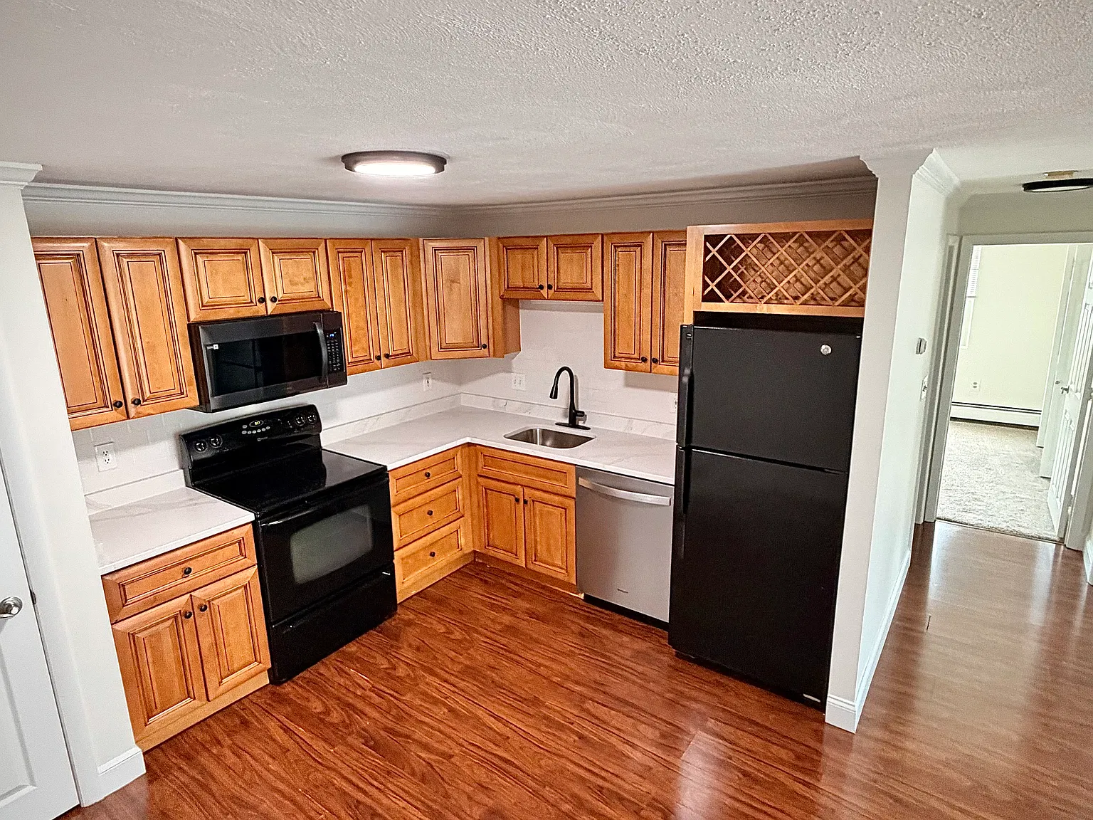 2 bed, 780 sqft, $1,850 — Photo 1
