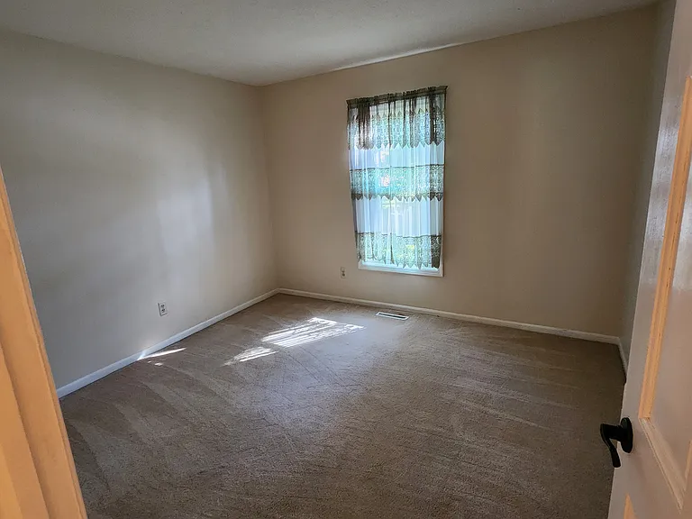 17115 Ridgefield Ct — Photo 16