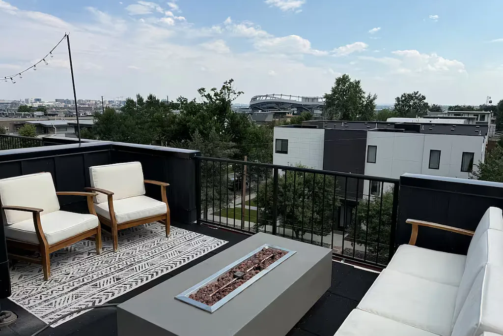 4 bed, 1885 sqft, $6,500 — Photo 2
