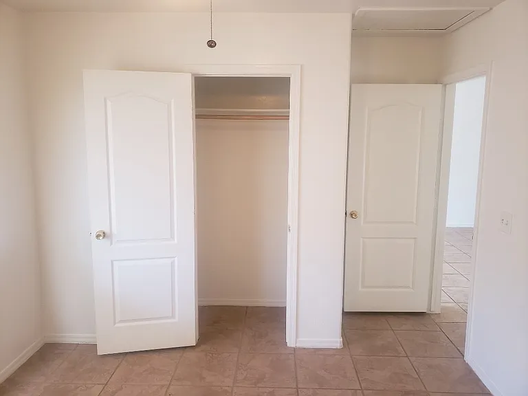 403 N Sunshine Blvd #C — Photo 14