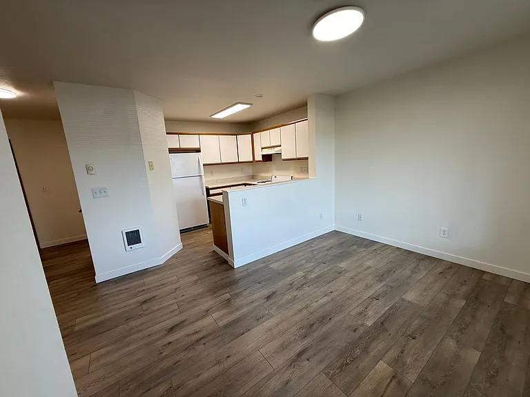 5388 N Hills Dr — Photo 5