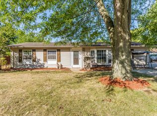 11 Curtmar Ct, Montgomery, IL 60538