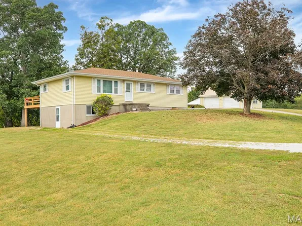 33877 Delhi Rd, Brighton, IL 62012