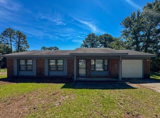 987 Lisa Ave, Fayetteville, NC 28314
