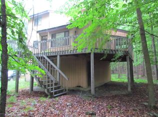 21 Louis Ln, Gouldsboro, PA 18424