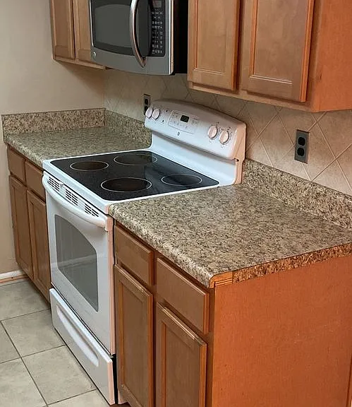 1324 Sierra Dr — Photo 4