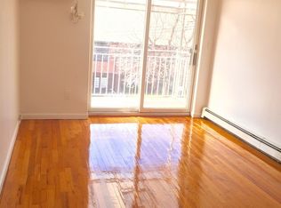 3133 47th St APT 2R, Astoria, NY 11103