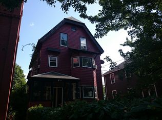 18 Davis Ave #1, Brookline, MA 02445