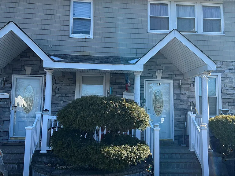32 Madison Ave — Photo 1