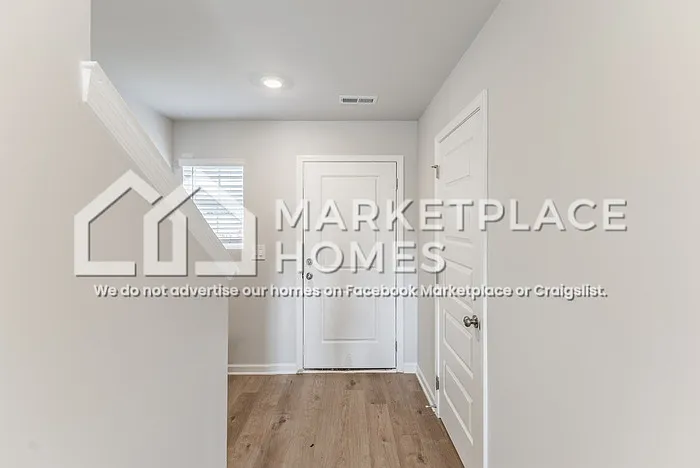 4129 Hudson Ct — Photo 3