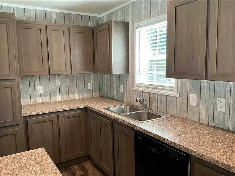 24150 Veterans Rd #73 — Photo 2