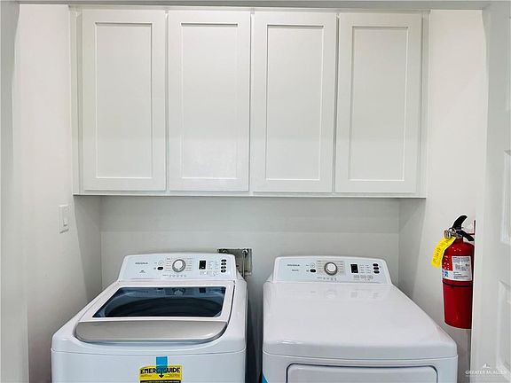 5th image of 1013 N Clarence Ave #4