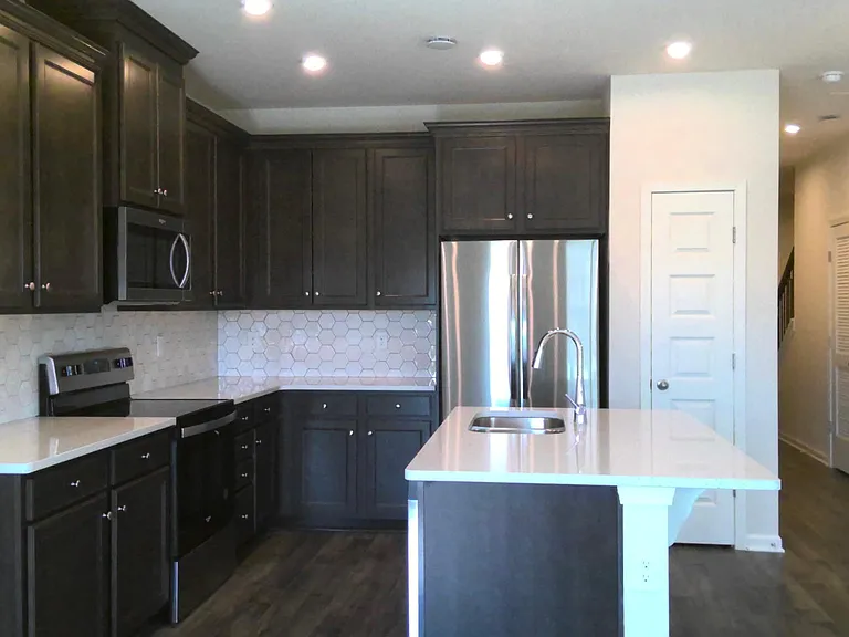 5083 Dayflower Dr — Photo 7
