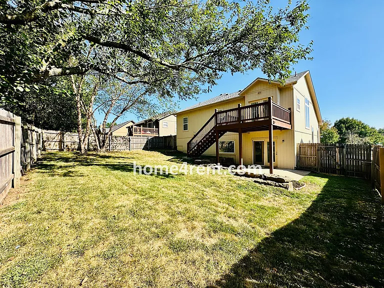 14236 W 153rd St — Photo 40
