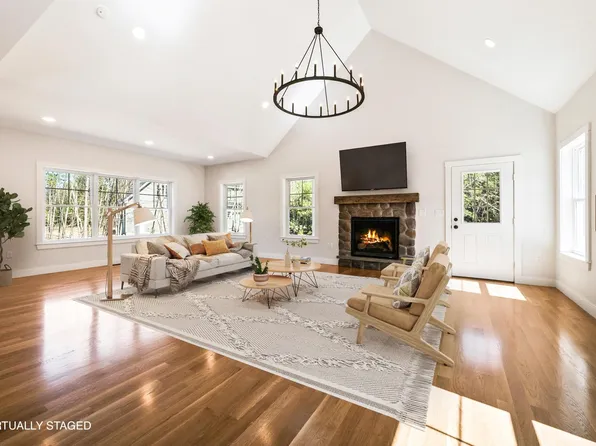 113 Oxbow Lane, Conway, NH 03818