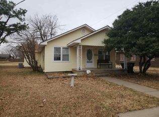 205 N 6th St, Marlow, OK 73055