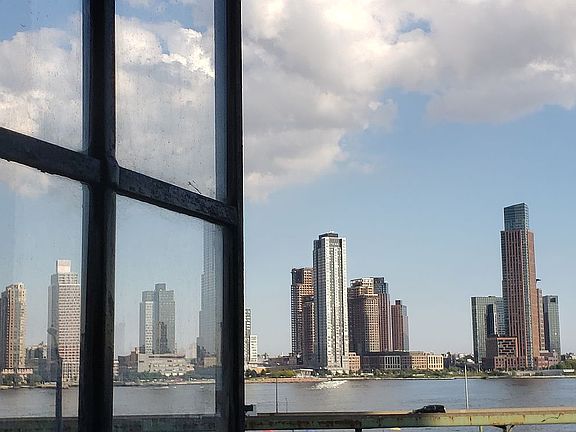4th image of 5 Tudor City Pl APT B9