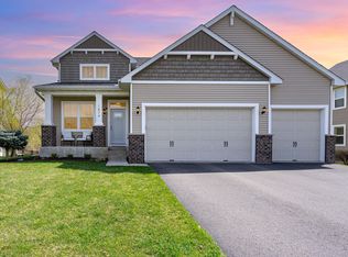 1874 Green Ash Dr, Carver, MN 55315