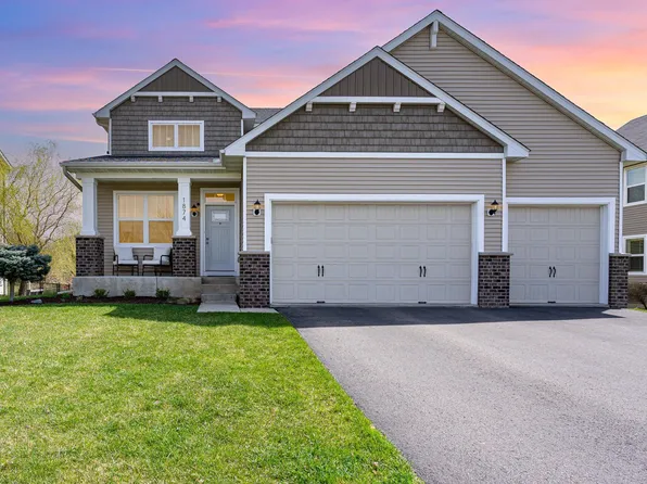 1874 Green Ash Dr, Carver, MN 55315