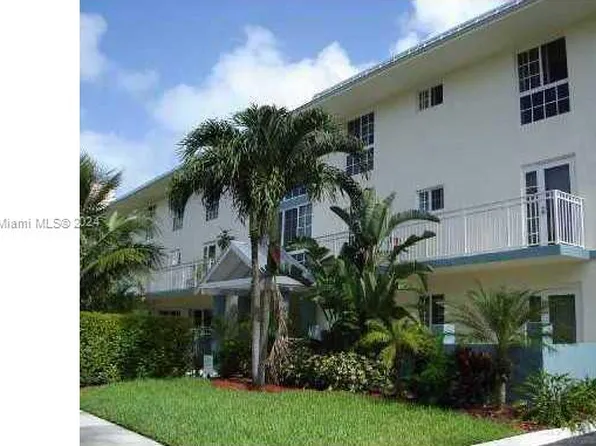 290 Sunrise Dr APT 307, Miami, FL 33149