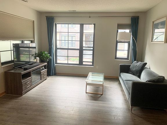 4th image of 2566 Ellis Ave APT 121