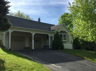 216 Boswell Hill Rd, Endicott, NY 13760