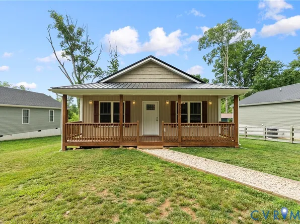 2357 Layne St, Farmville, VA 23901