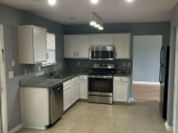 4th image of 110 Willow Bend Dr