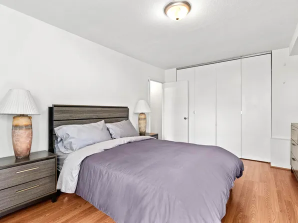 290 West 232nd Street image 8 of 10