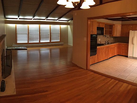 4th image of 2050 W 58th Ave
