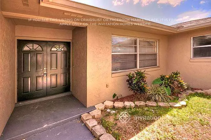 520 Mahogany Dr Seffner, FL 33584 — Photo 2