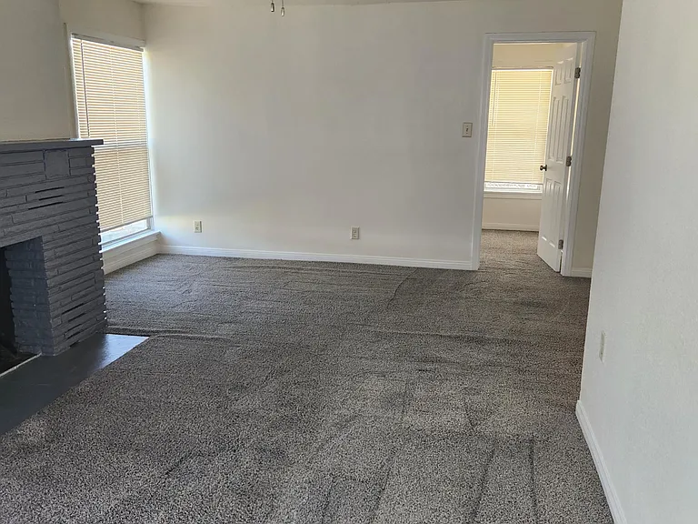10567 Ohio St — Photo 21