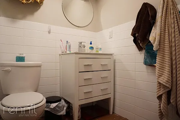 Rented by Rennit Inc. | media 30